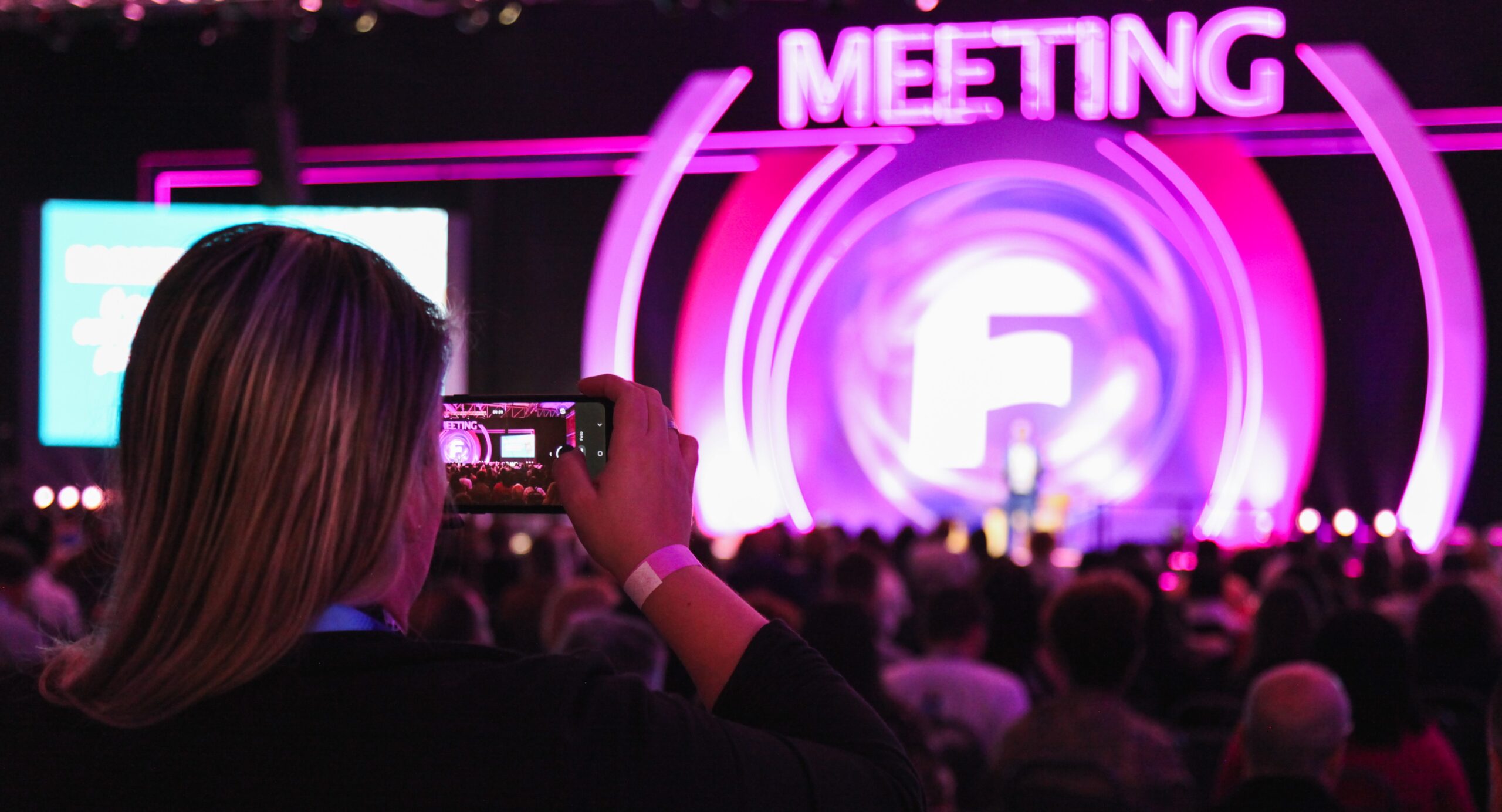 Do astroturismo ao turismo sustentável: Meeting Festuris destaca destinos e promove conscientização no setor