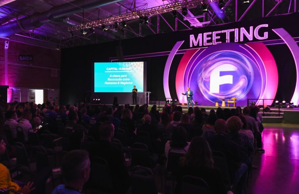 HUB DE INOVAÇÃO LINKANDO NEGÓCIOS no FESTURIS 2025